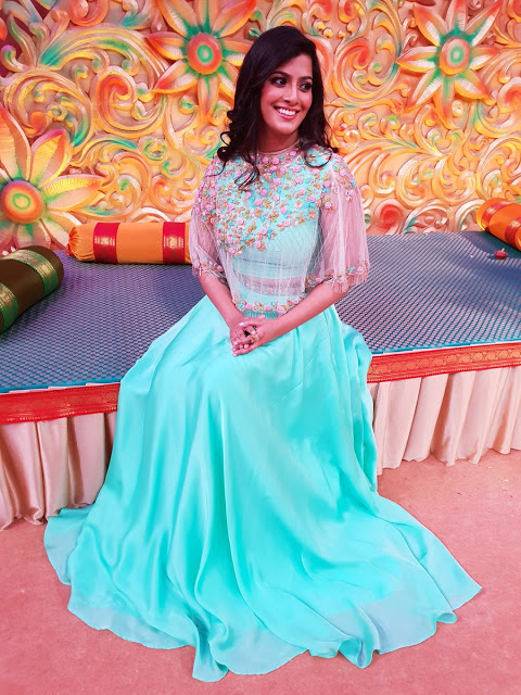 South Indian Actress Varalaxmi Sarathkumar Pics In Hot Blue Lehenga Choli 34